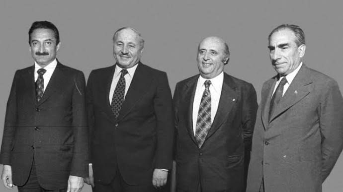 Eski Siyasetçiler